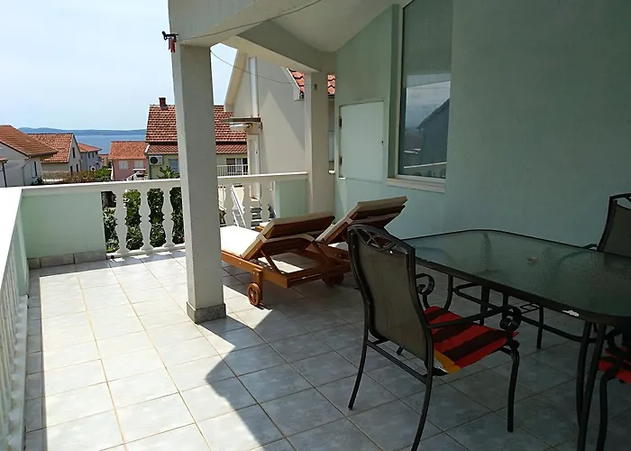 Apartments Otok