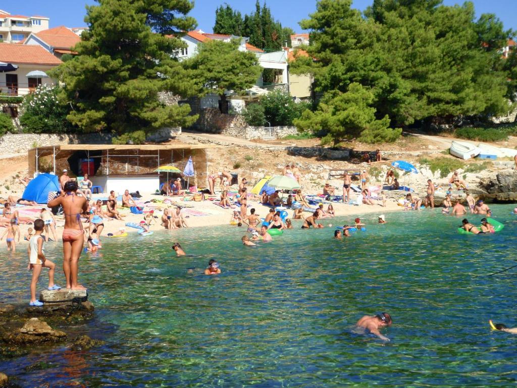 Otok Apartment *