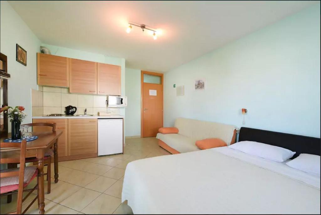Apartment Otok