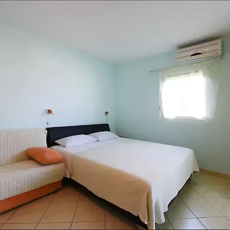 Apartments Otok Trogir Exterior photo