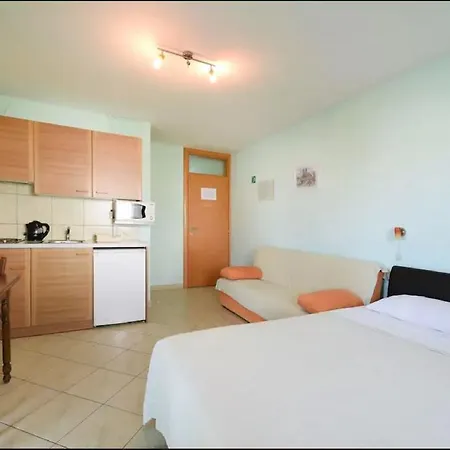 Apartments Otok Trogir Exterior photo